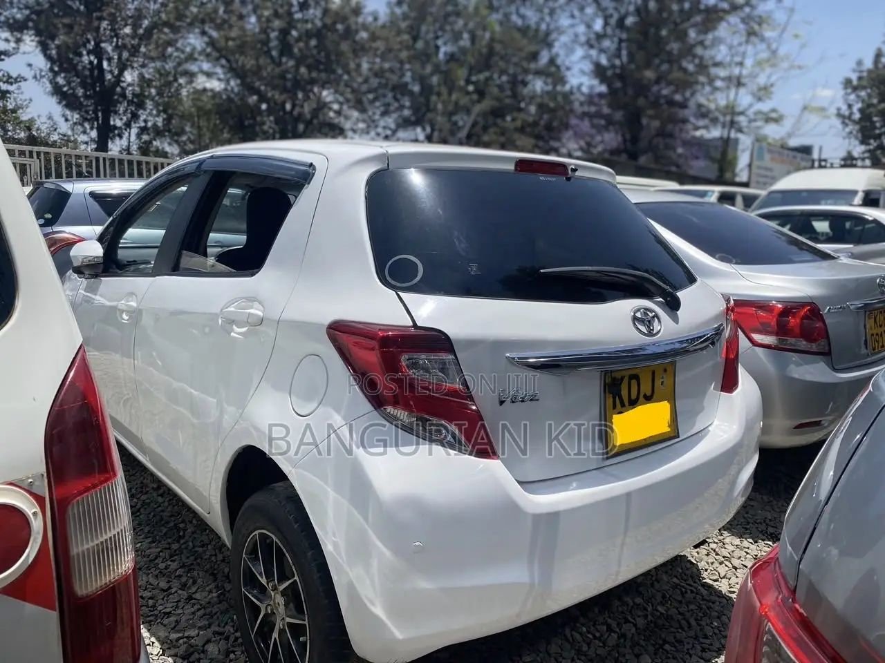Toyota Vitz 2015 White