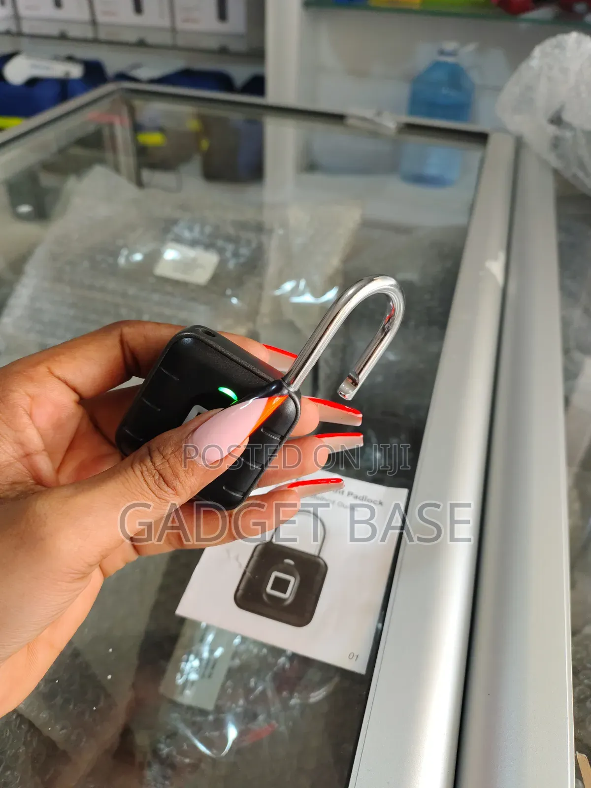 P2 Smart Fingerprint Padlock – Keyless Biometric Security Lock