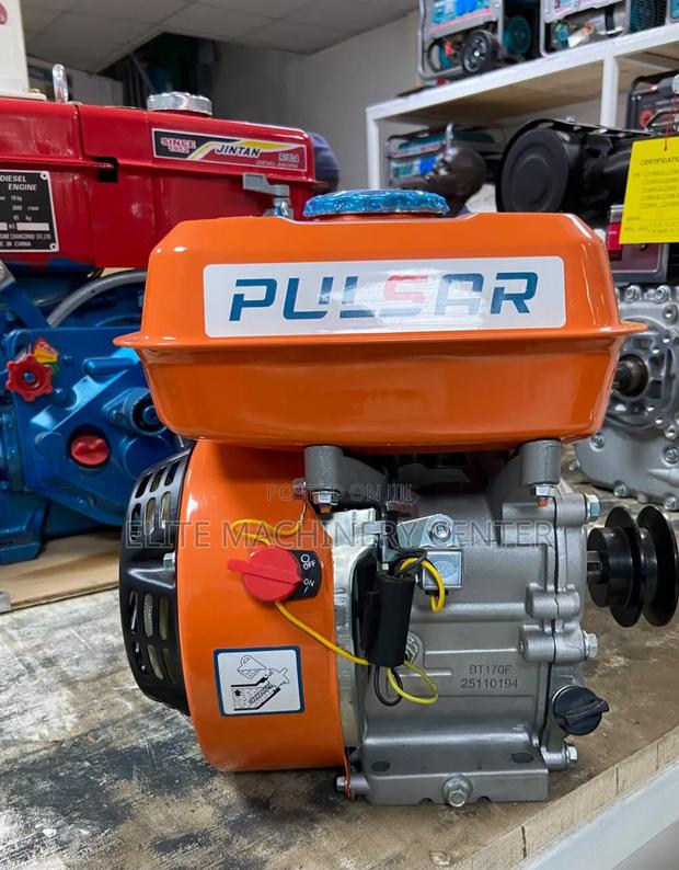 7.5HP Pulsar Petrol Engine - thumbnail 3