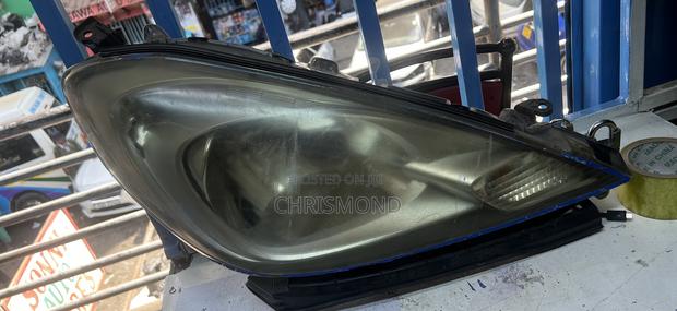 Honda Fit 2012 Headlight - main view