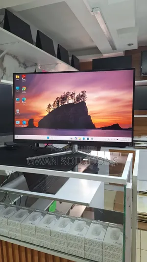 Moniror LG 27 Inches 4K Resolution (27Bl85U-W) With Speakers