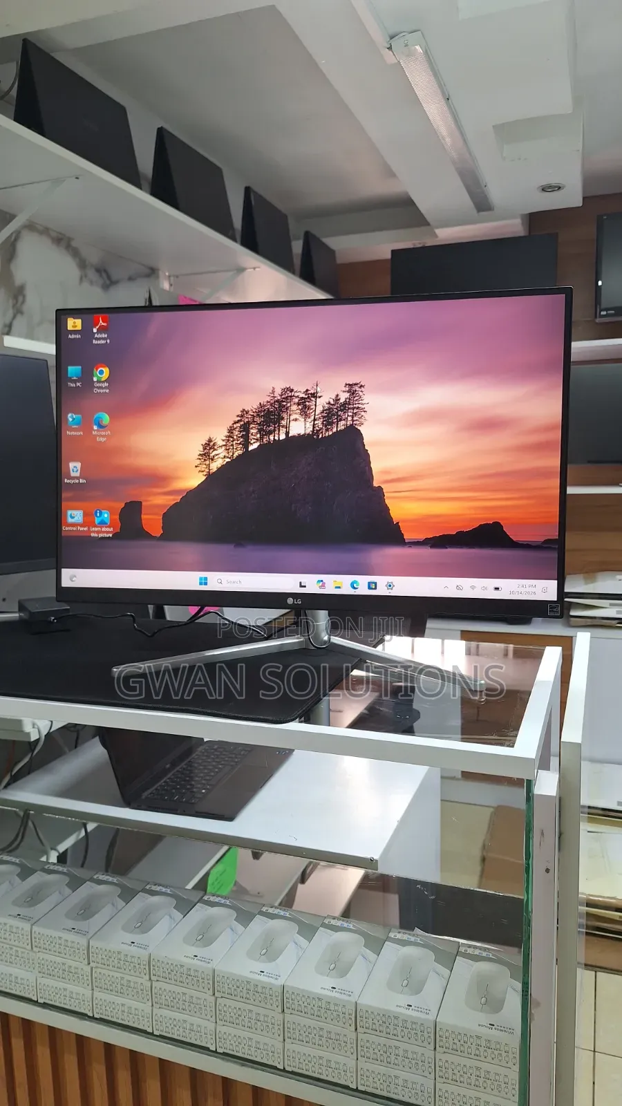 Moniror LG 27 Inches 4K Resolution (27Bl85U-W) With Speakers