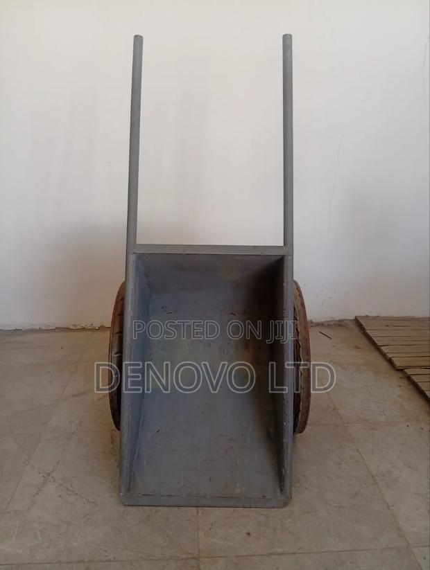 Heavy-Duty Wheelbarrow Nakuru - thumbnail 3