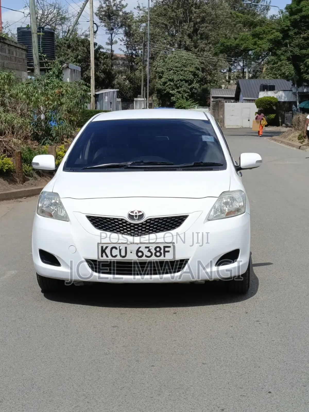 Toyota Belta 2012 Silver