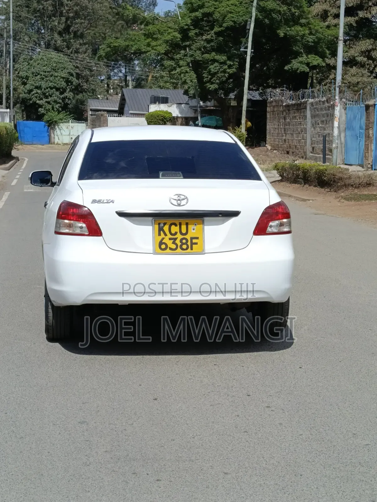 Toyota Belta 2012 Silver