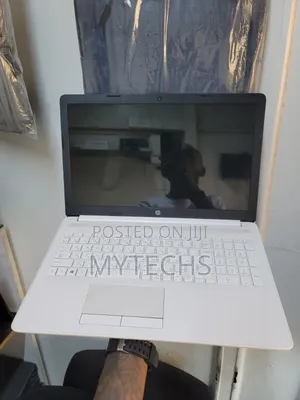 Laptop HP 250 G7 8GB Intel Core i5 HDD+SSD 128GB