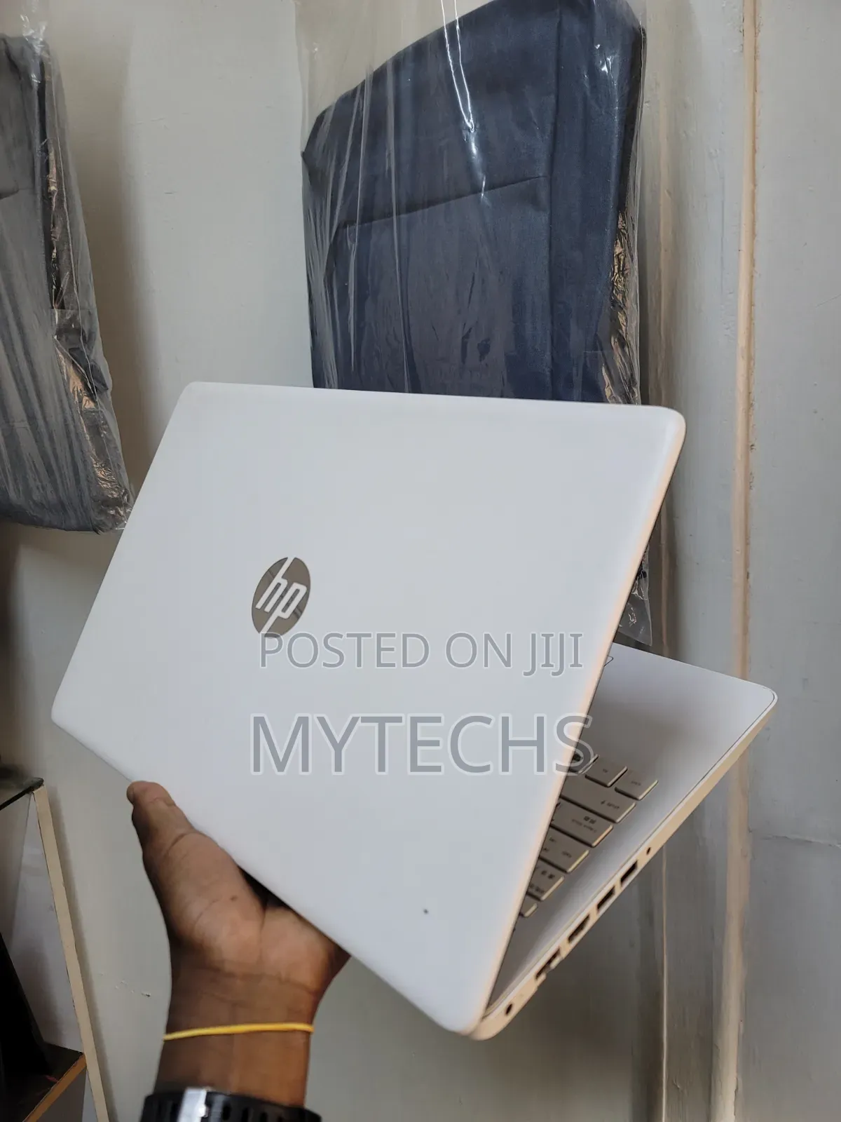 Laptop HP 250 G7 8GB Intel Core i5 HDD+SSD 128GB