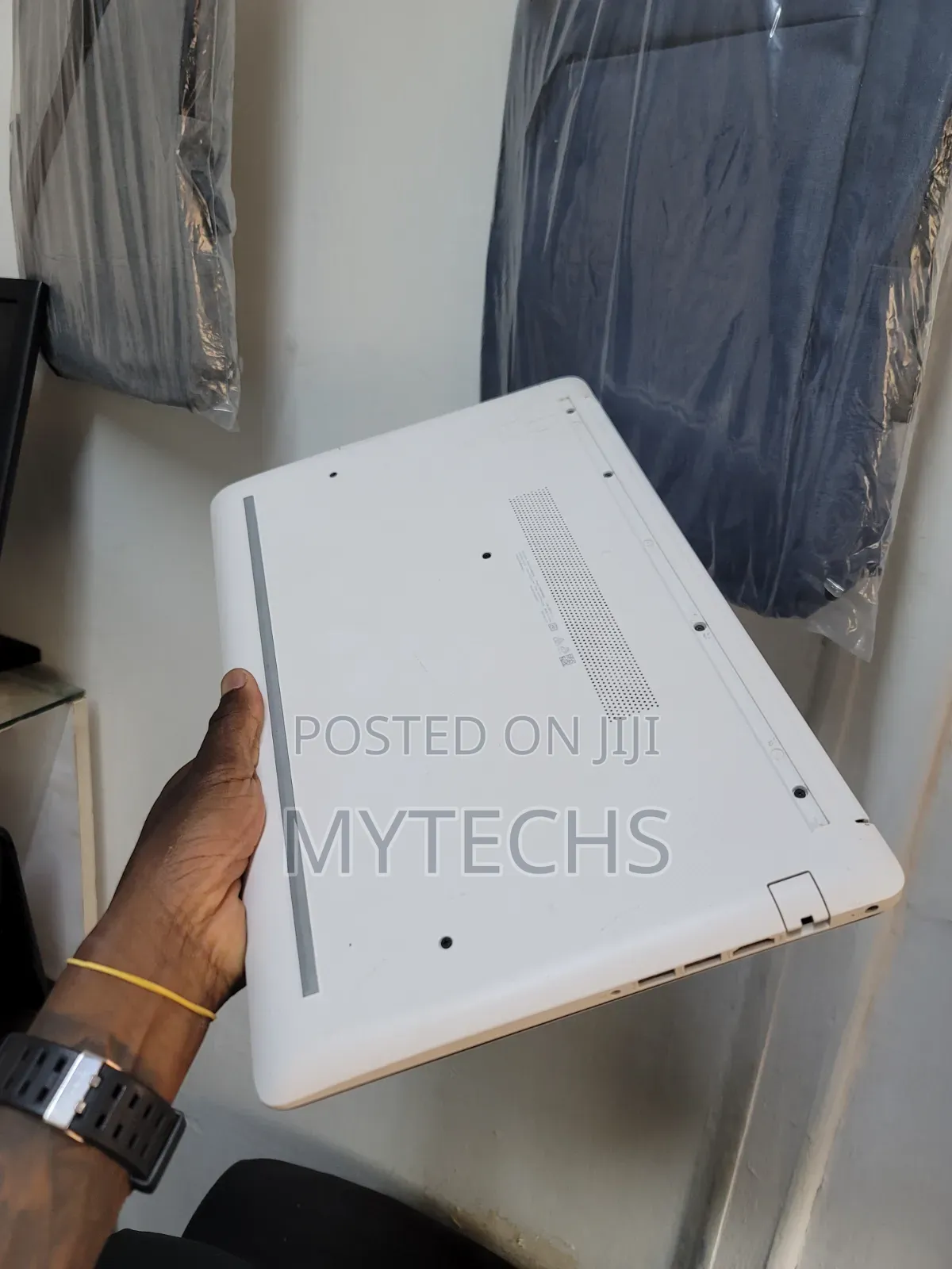 Laptop HP 250 G7 8GB Intel Core i5 HDD+SSD 128GB