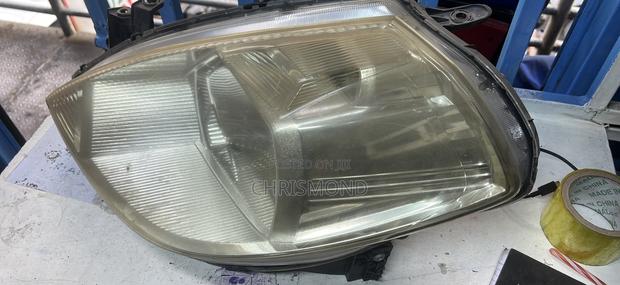Nissan Tiida 2008 Headlight - thumbnail 2