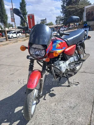 Bajaj Boxer 125 2025 Red