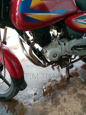 Bajaj Boxer 150 UG 2024 Red