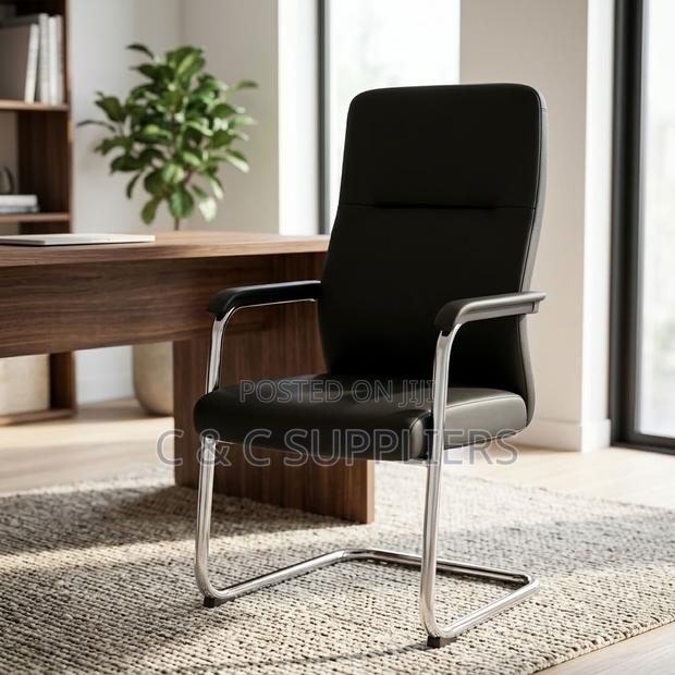 Executive Leather Seat With Armrest - thumbnail 11
