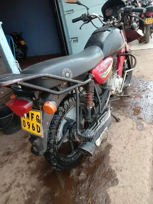 Bajaj Boxer 150 UG 2024 Red