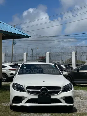 Mercedes-Benz C200 2019 Teal