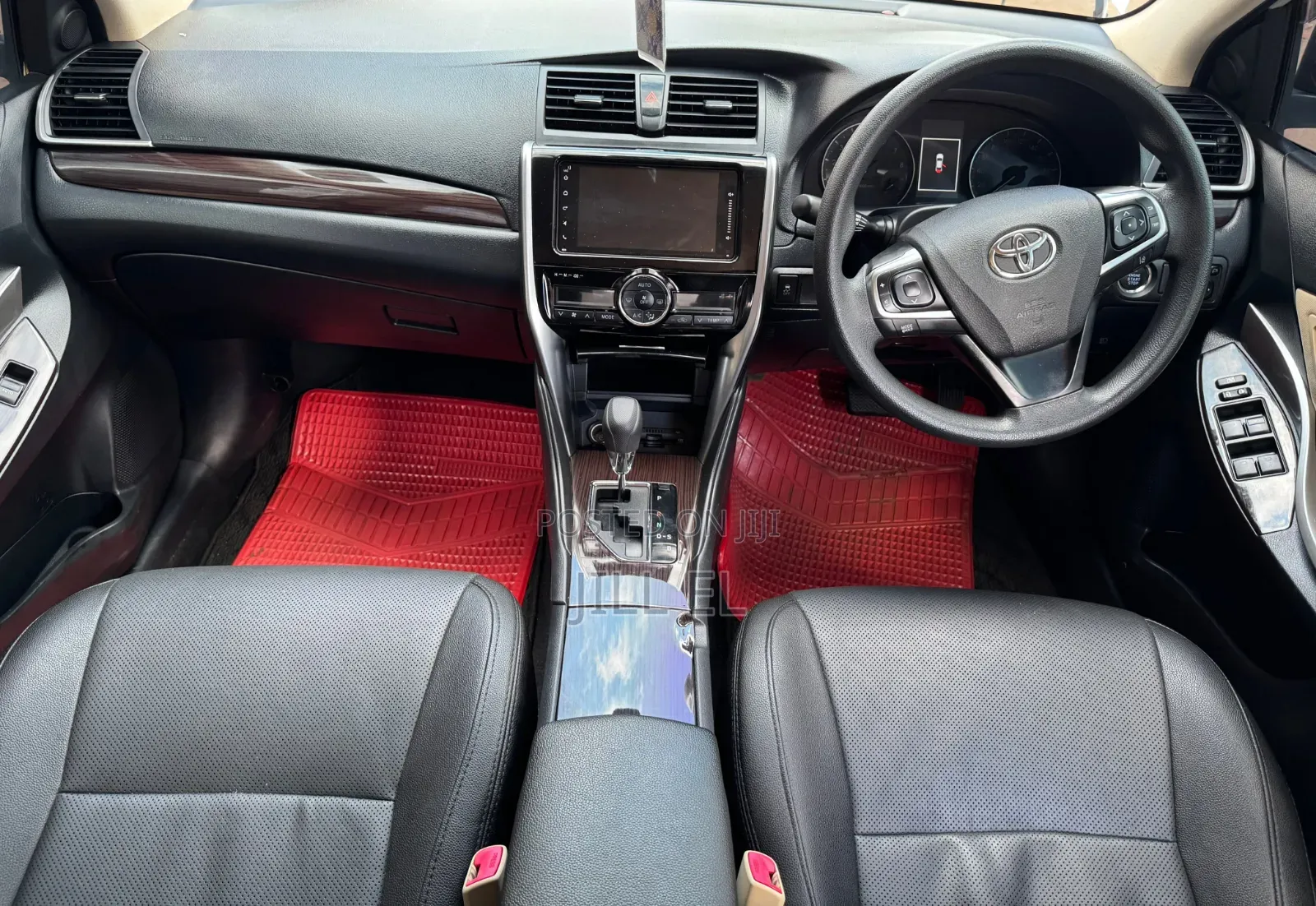 Toyota Premio 2018 White