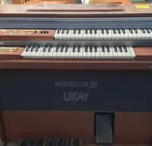 GEM Electronic Organ.