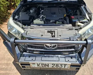 Toyota Hilux 2017 Gray