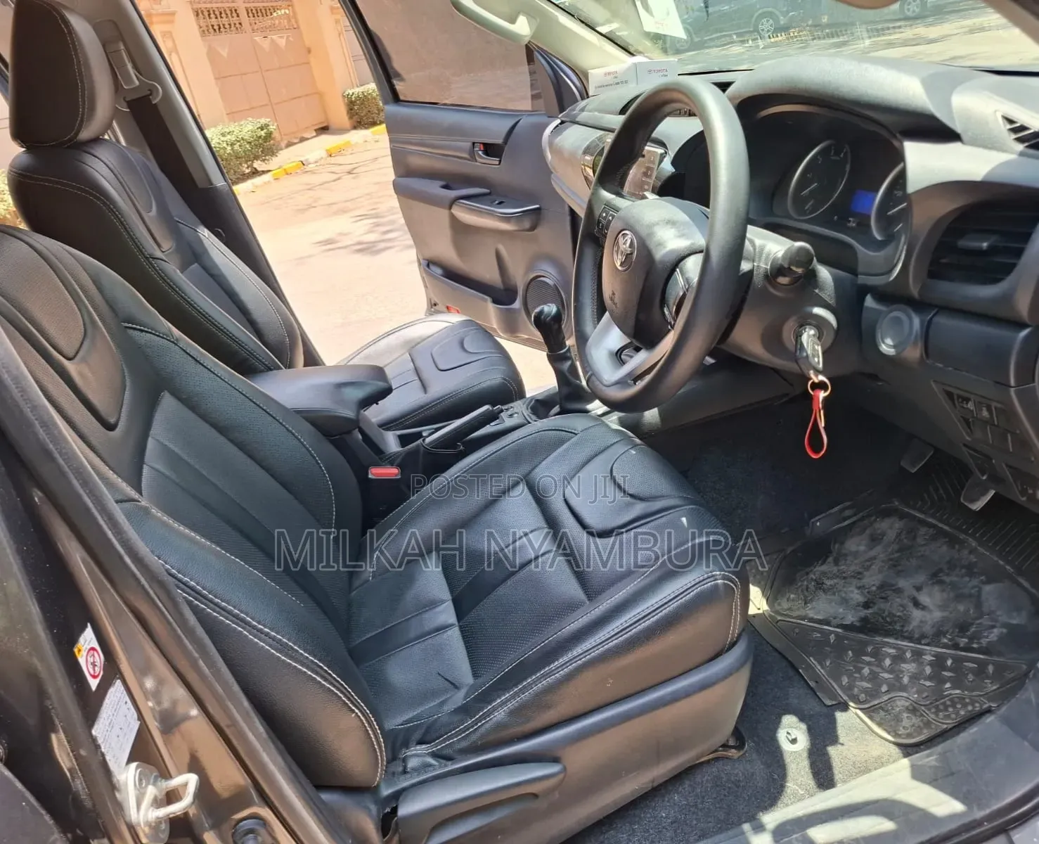 Toyota Hilux 2017 Gray