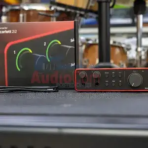 Focusrite Scarlet 2i2 4th Gen Audio Interface