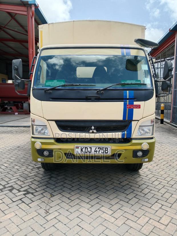 Mitsubishi Fuso Fiv1
