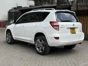 Toyota RAV4 2014 White
