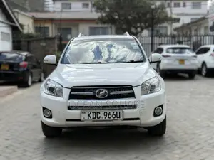 Toyota RAV4 2014 White