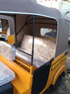Bajaj RE 2018 Yellow
