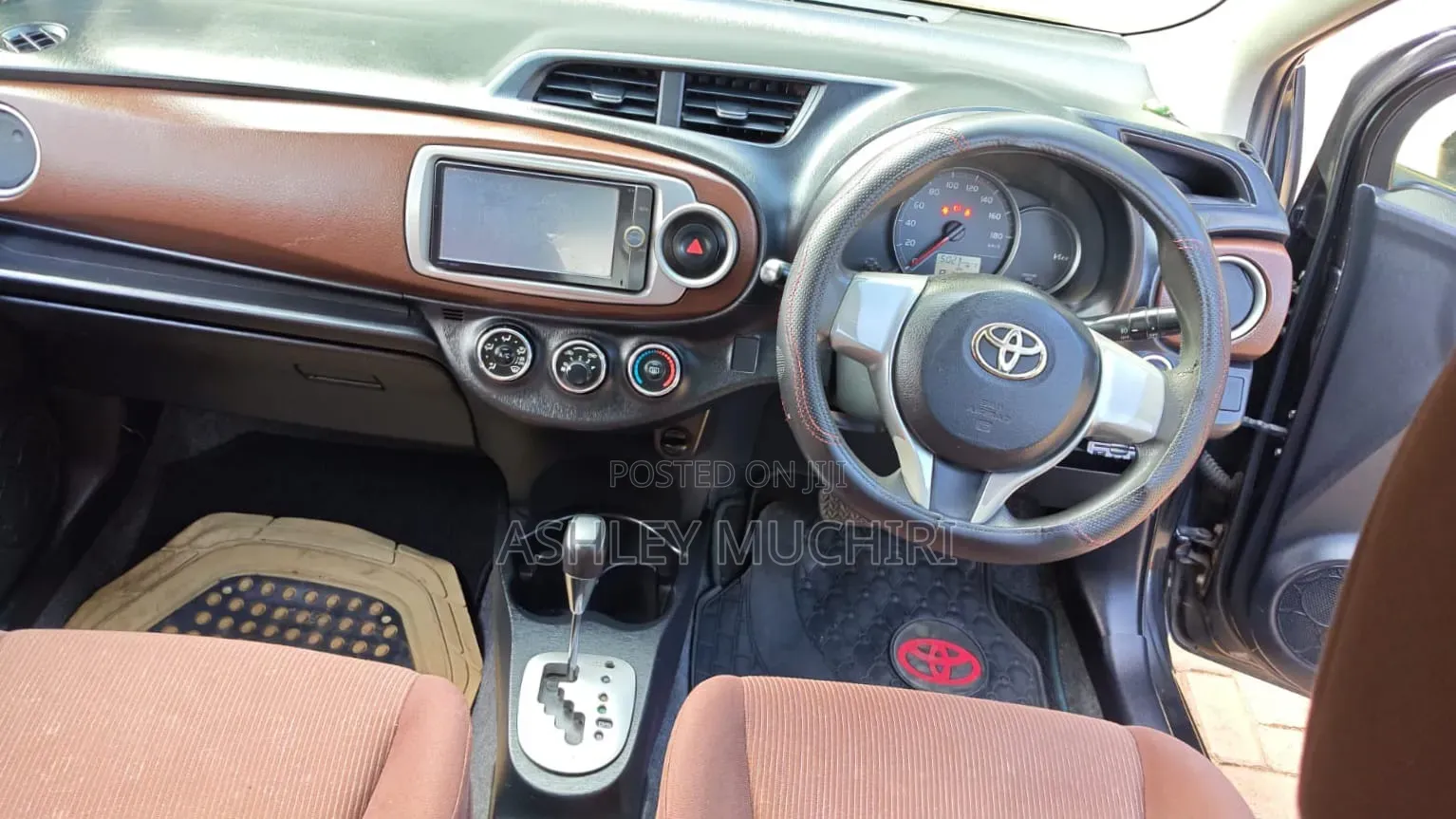 Toyota Vitz 2012 Blue