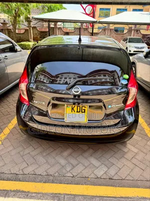 Nissan Note 2015 Black