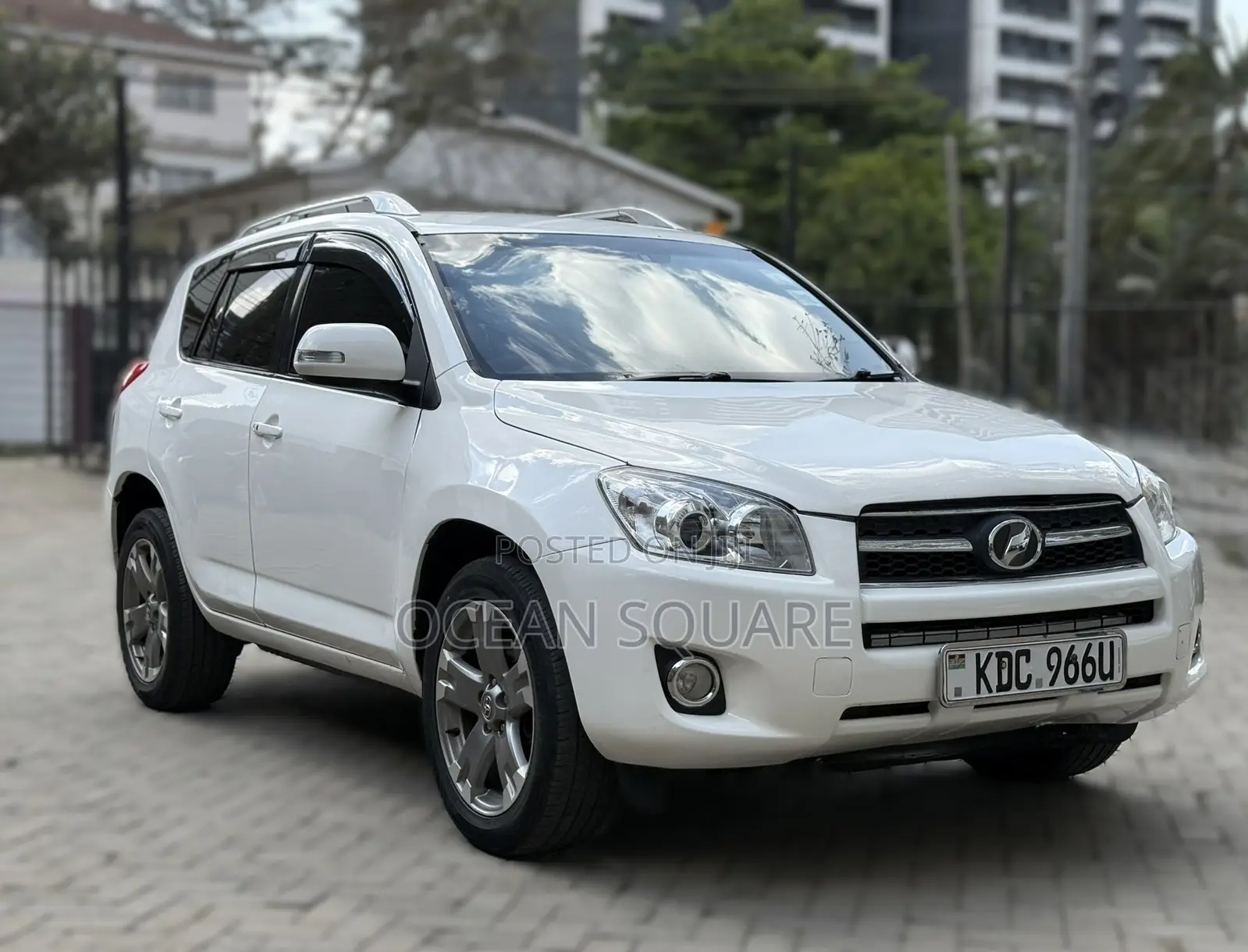 Toyota RAV4 2014 White