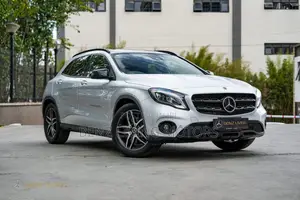 Mercedes-Benz GLA-Class 2019 Silver