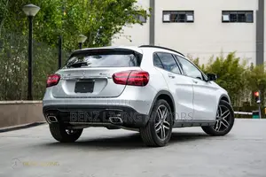 Mercedes-Benz GLA-Class 2019 Silver