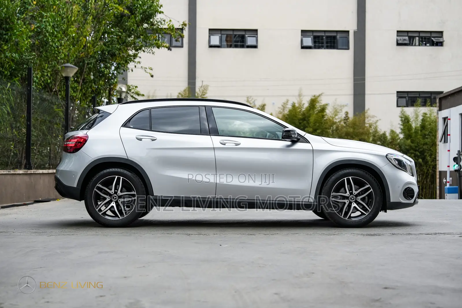 Mercedes-Benz GLA-Class 2019 Silver