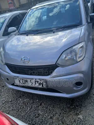 Toyota Passo 2018 Silver