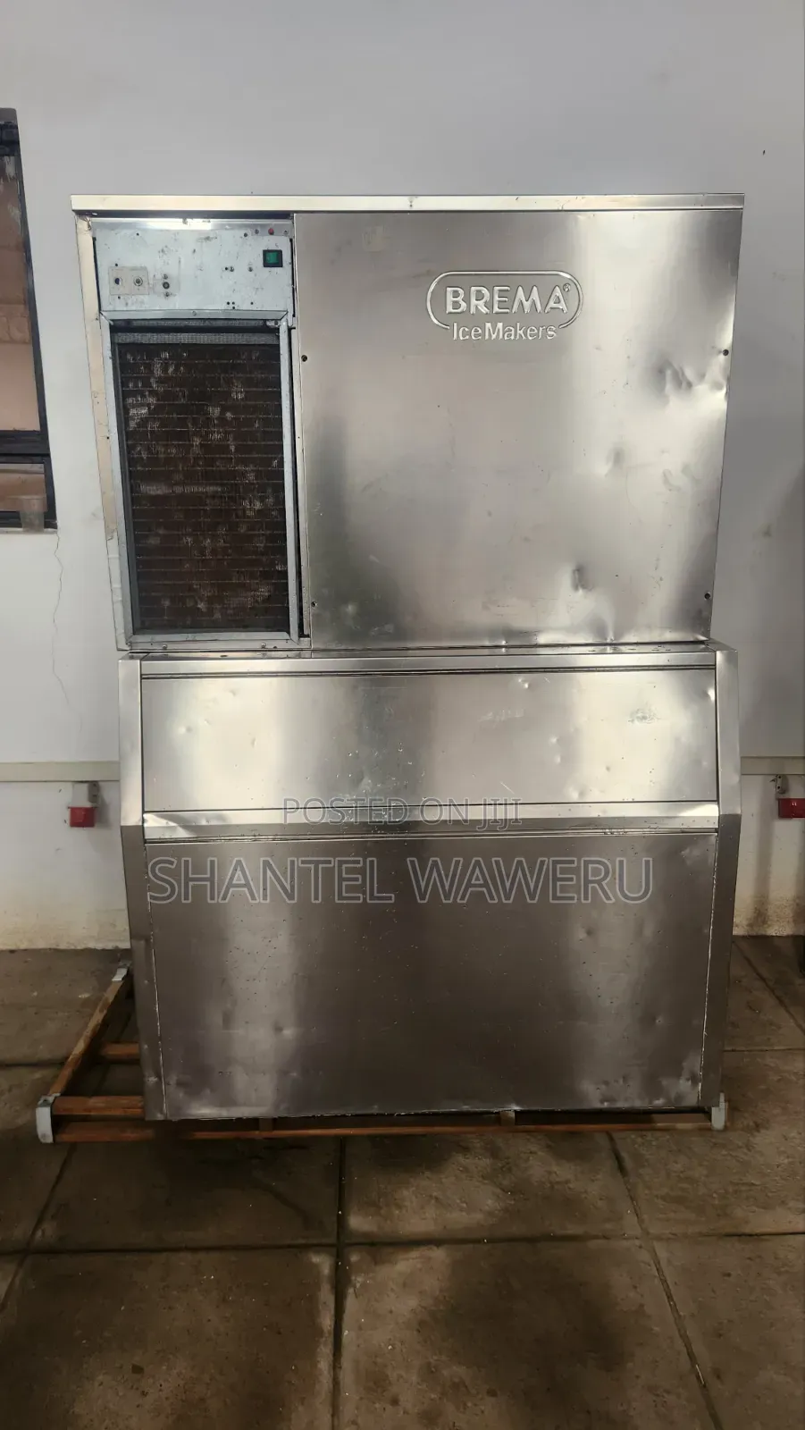 Commercial Ice Cube Machine