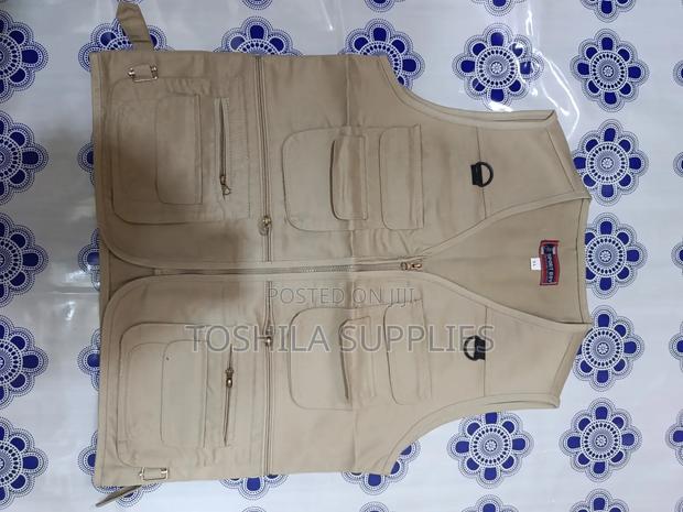 Khaki Mission Jackets With Zipper Closure