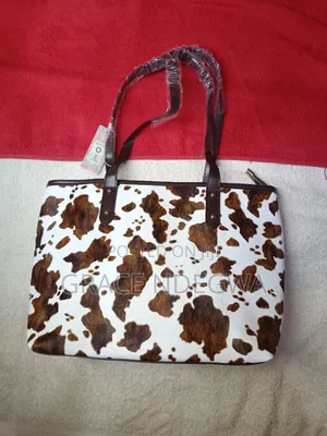 Unique Spacious Tote Bag