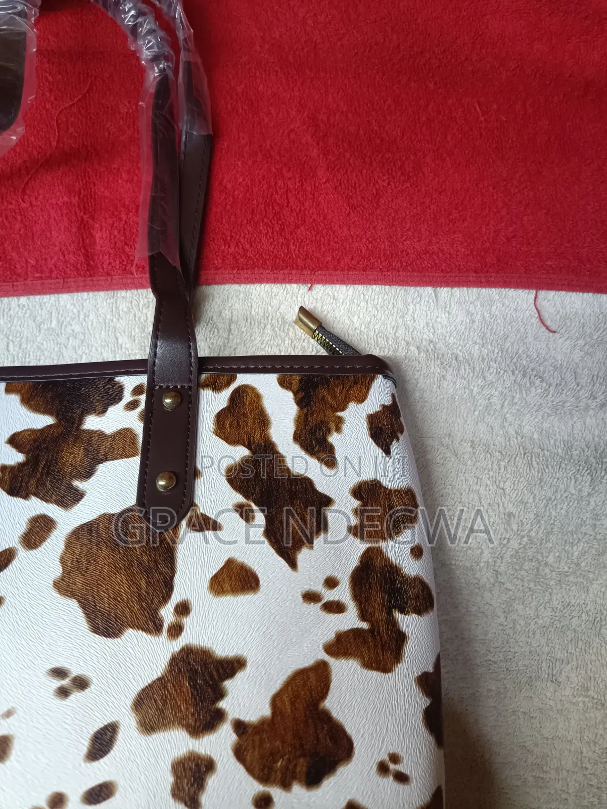 Unique Spacious Tote Bag