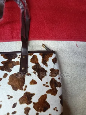 Unique Spacious Tote Bag