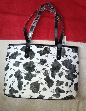 Unique Spacious Tote Bag