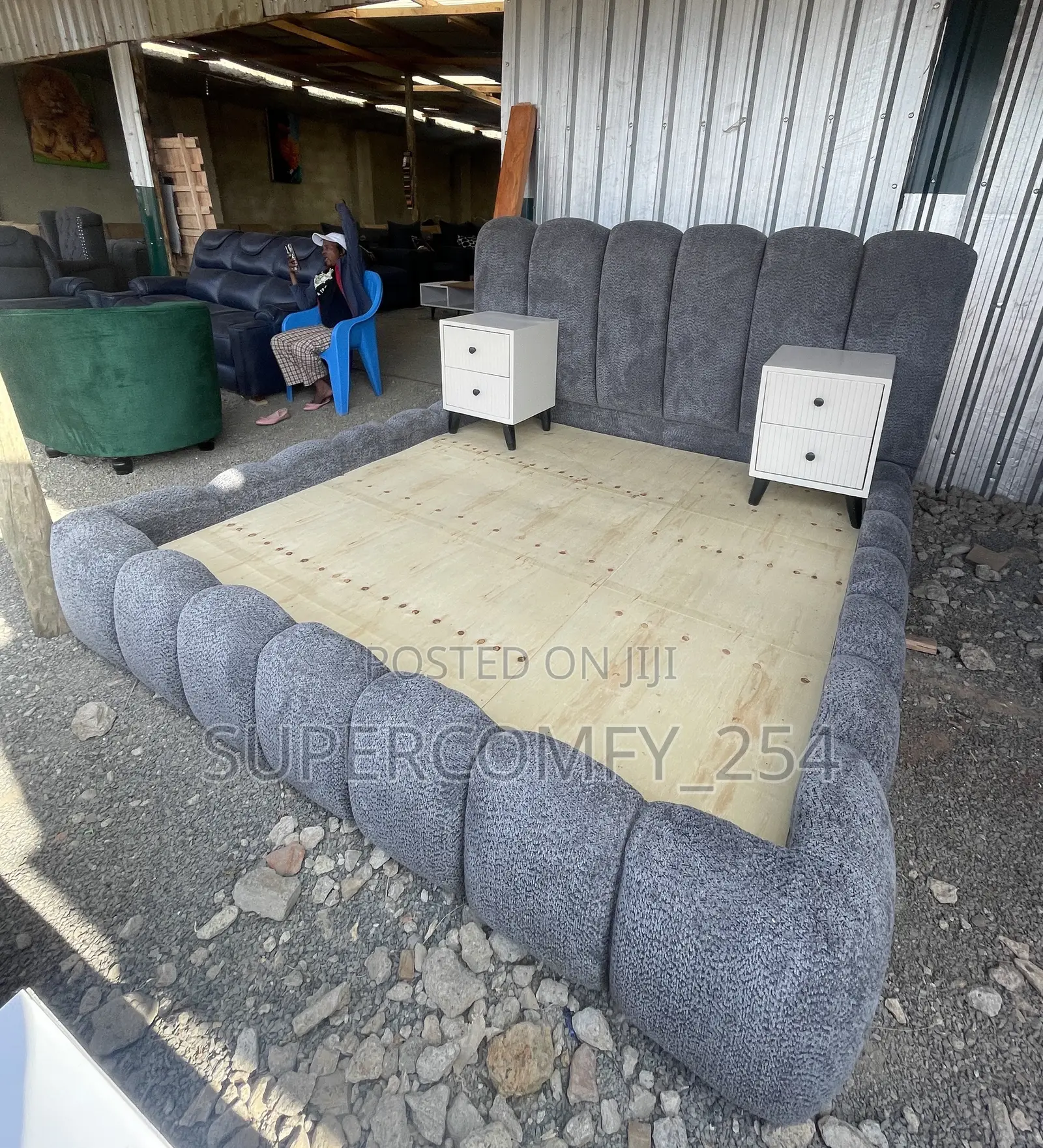 A King Size Grey Bubble Bed