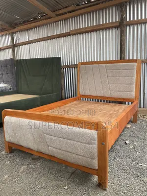 A Finely Finished Modern Mocket Bed