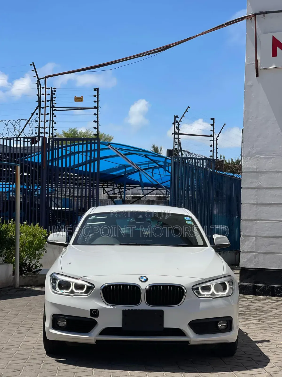 BMW 118i 2019 Off white