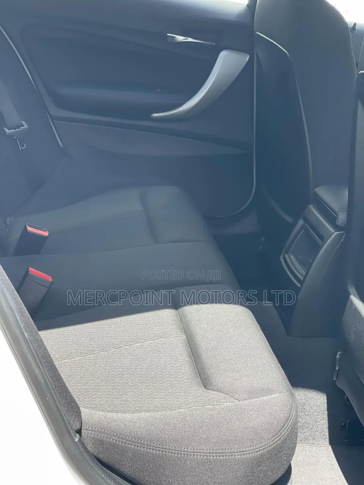 BMW 118i 2019 Off white