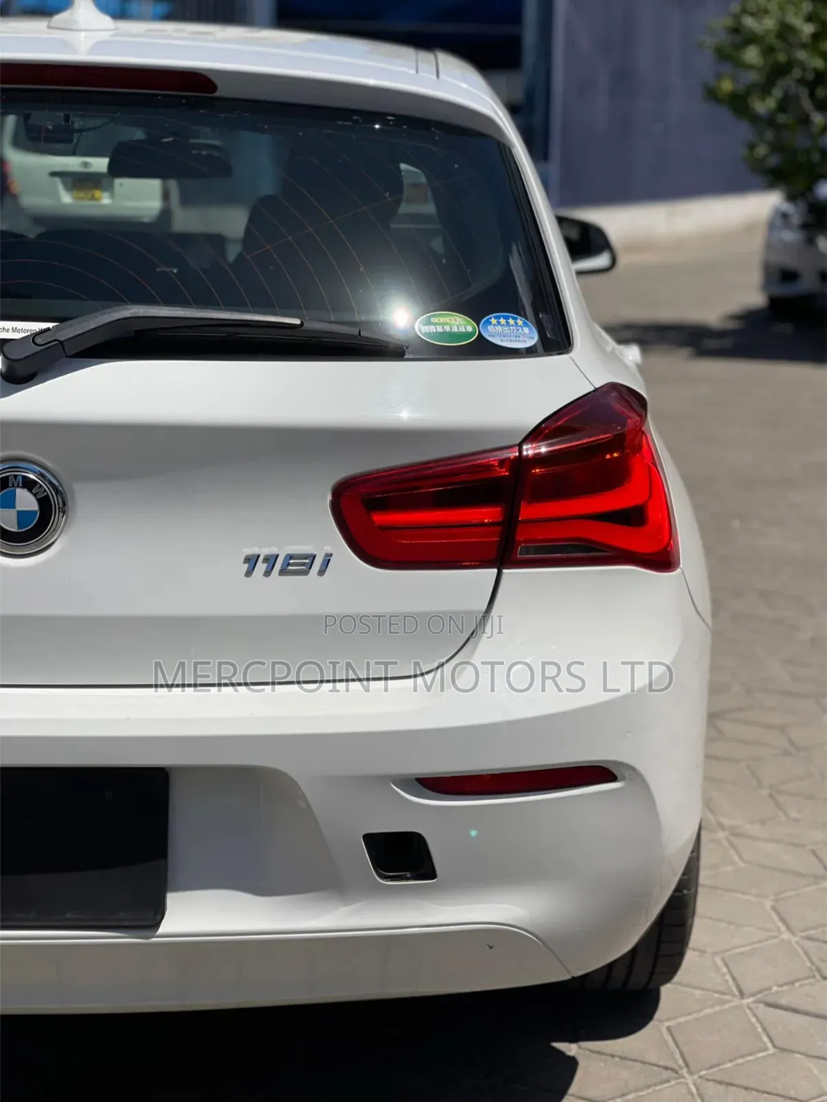 BMW 118i 2019 Off white