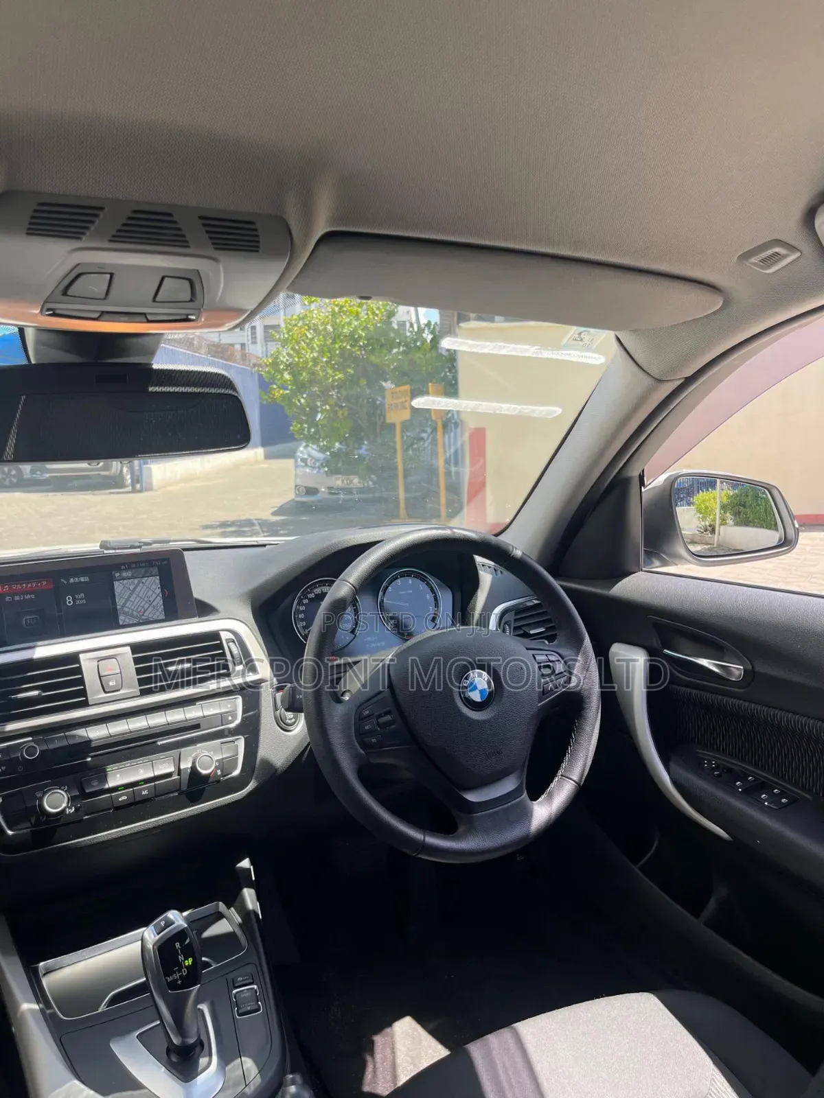 BMW 118i 2019 Off white