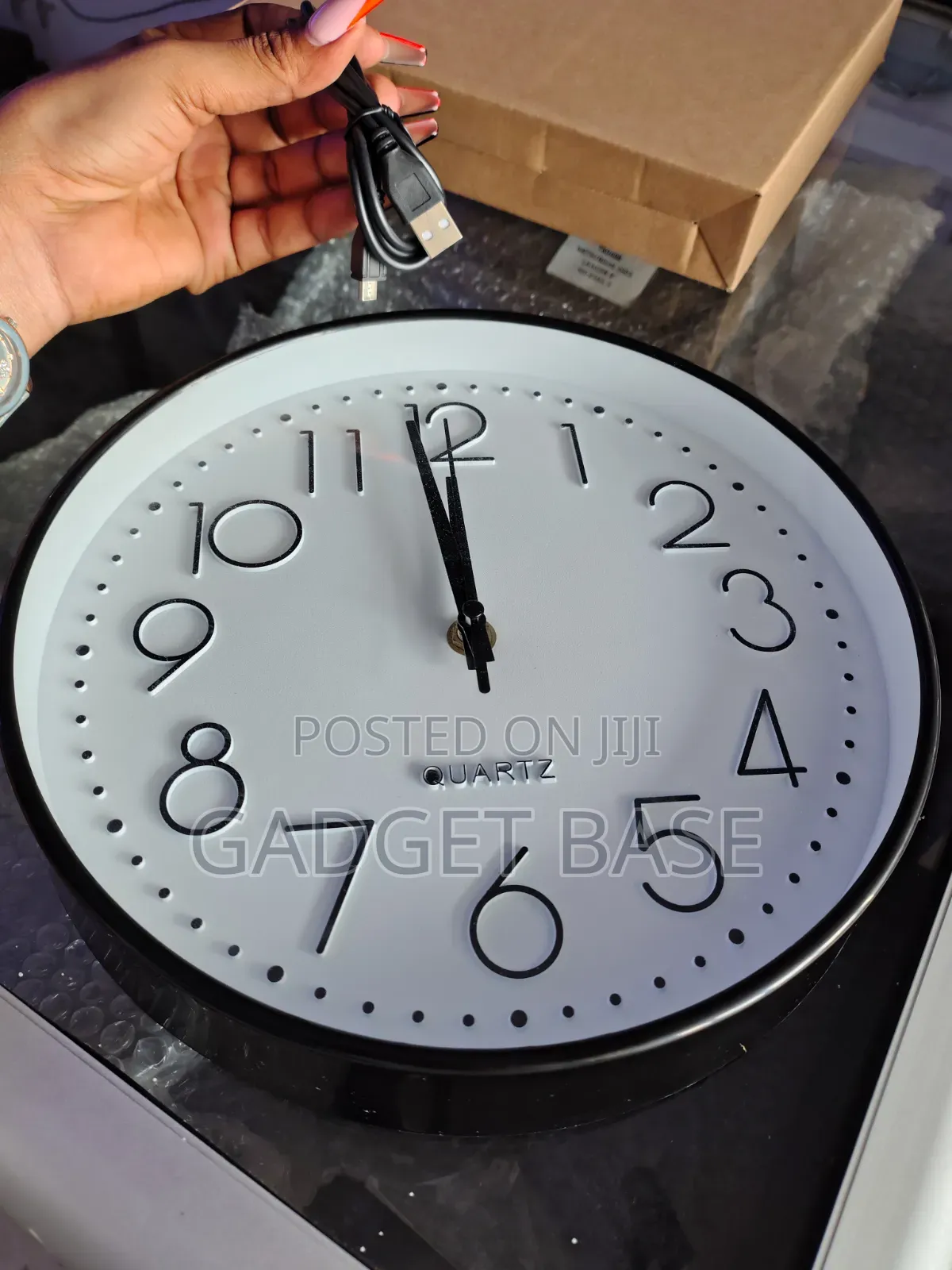 Wi‐Fi 1080p Clock Camera With Motion Detection & Live View