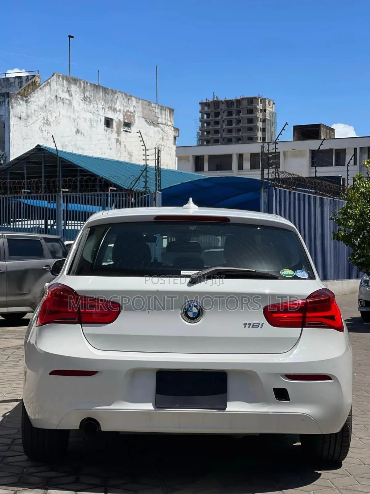 BMW 118i 2019 Off white