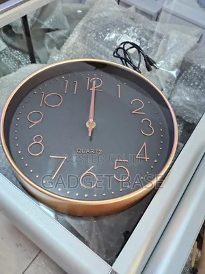 Wi‐Fi 1080p Clock Camera With Motion Detection & Live View
