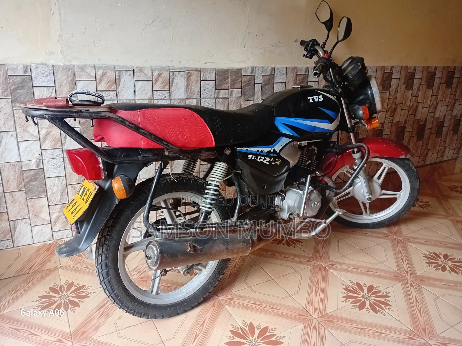 TVS HLX 125 2019 Black